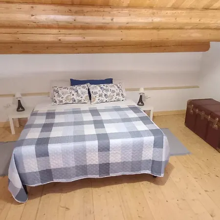 בית נופש Almademari Giglio Casa