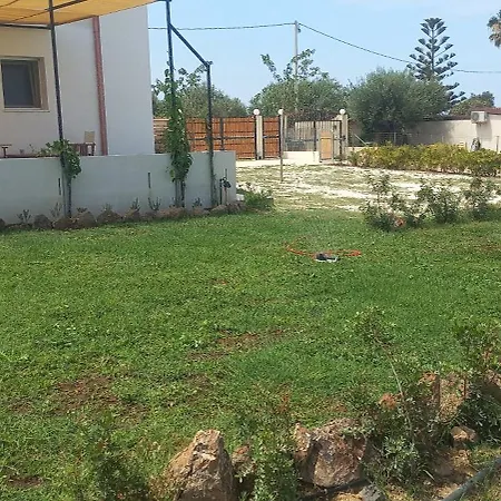 בית נופש Almademari Giglio Casa פקינו