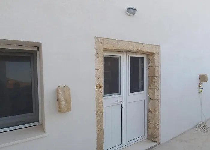 בית נופש Almademari Giglio Casa *