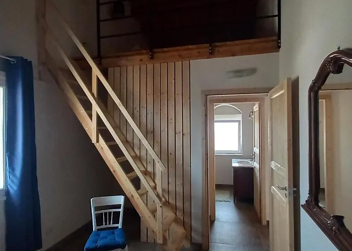 בית נופש Almademari Giglio Casa *