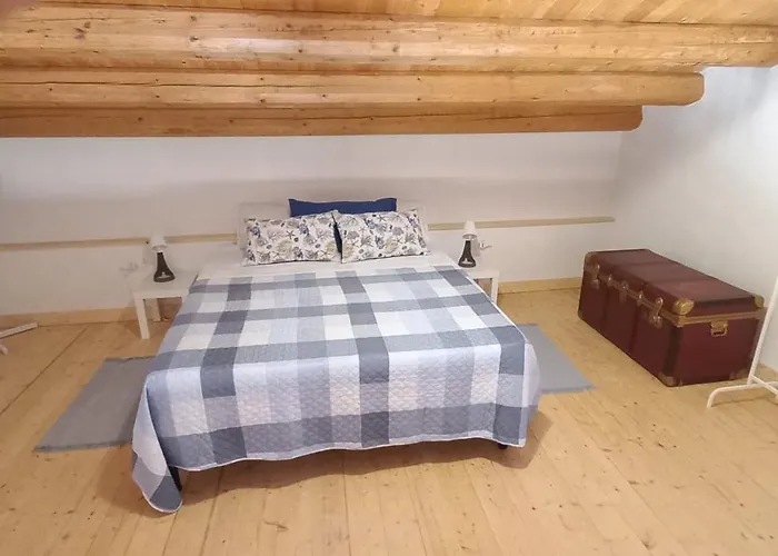 בית נופש Almademari Giglio Casa